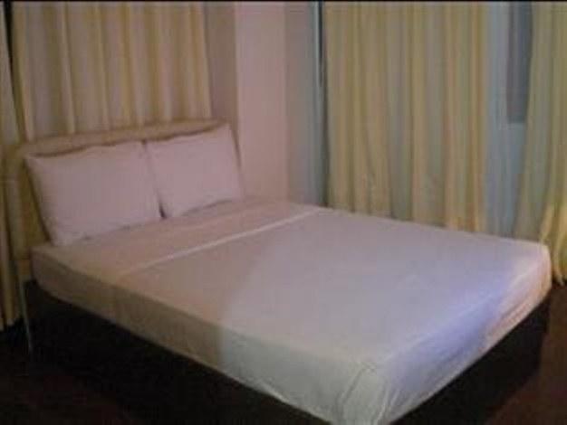 My Little Island Hotel Cebu Room photo